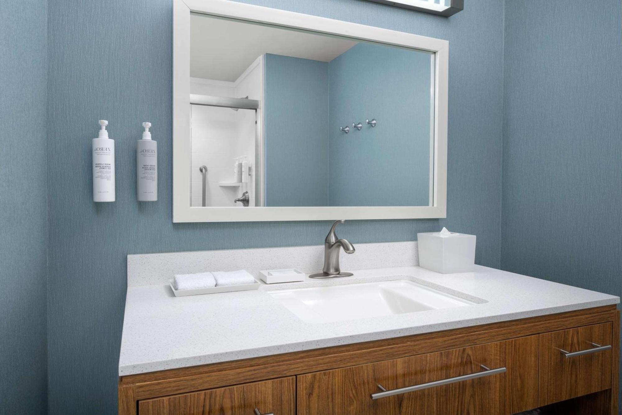 Home2 Suites By Hilton Tallahassee State Capitol Экстерьер фото
