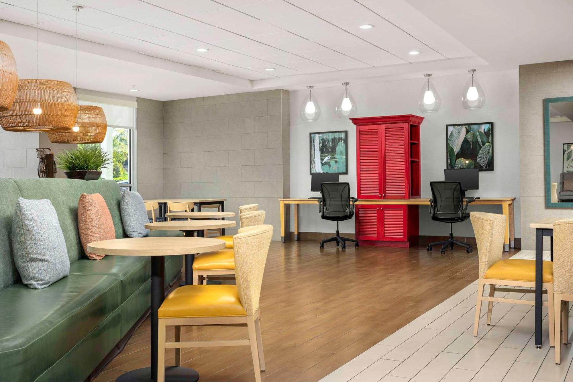 Home2 Suites By Hilton Tallahassee State Capitol Экстерьер фото
